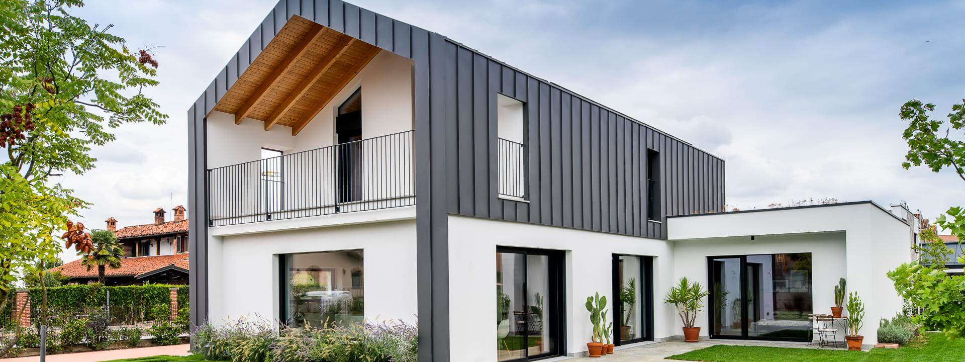 Villa CT e Villa GG: rigenerazione residenziale in Provincia di Cuneo
